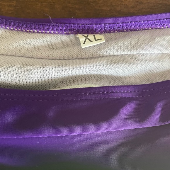 Two piece swim suit - Picture 6 of 9